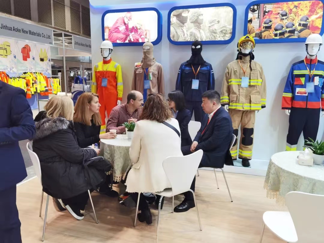 28e203a535c619074c587b7a33fb3de